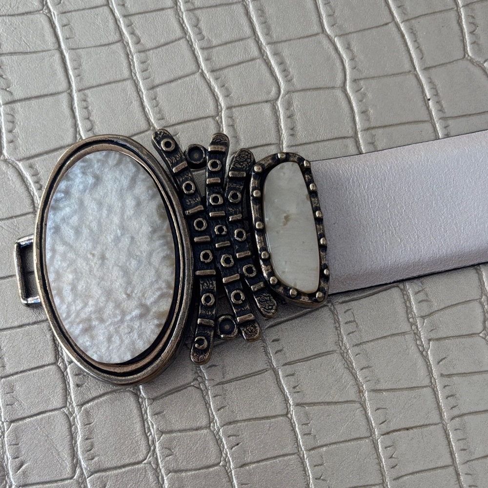 Chico's White Belt with Pearl and Silver Accents